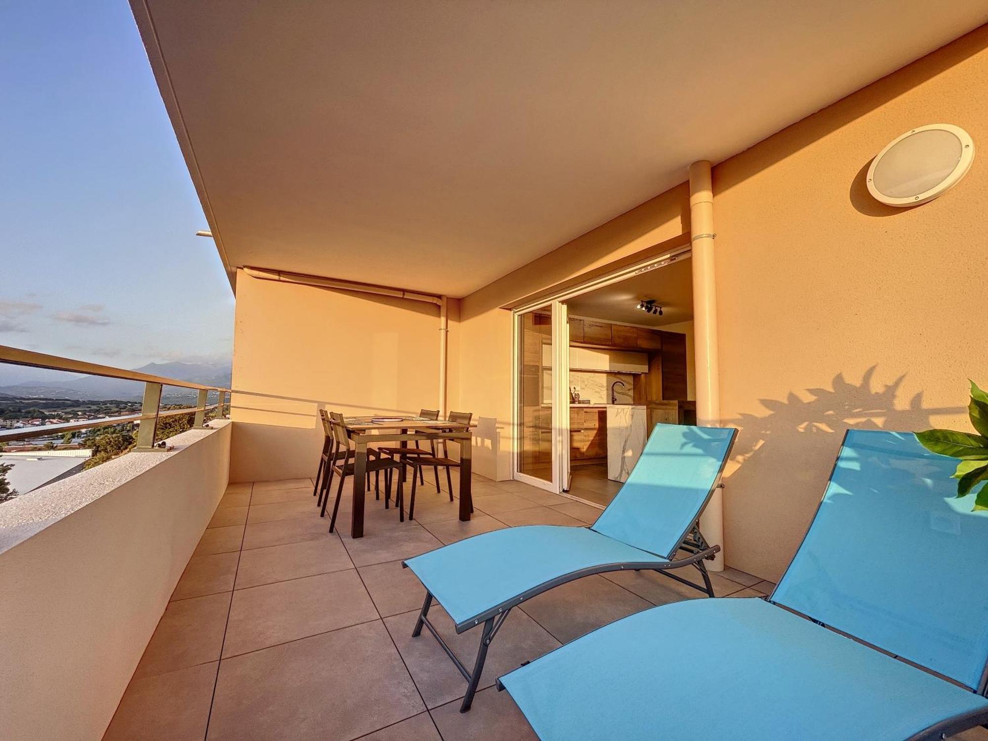 Appartement Central Avec Tres Jolie Vue Ajaccio  Exterior photo